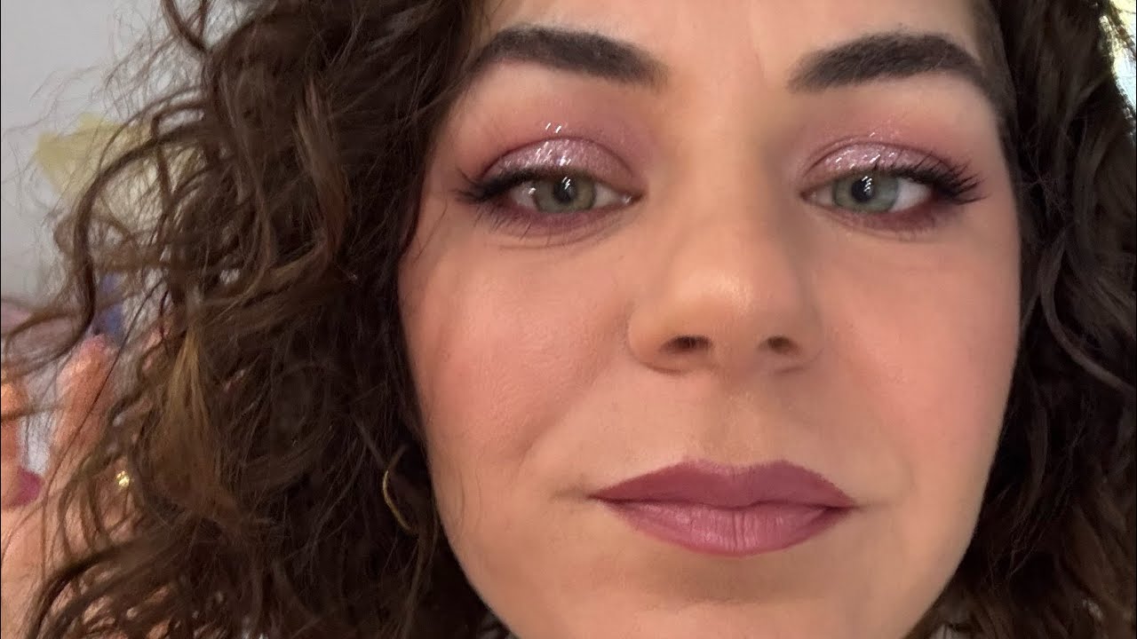 Burgundy make-up 🍒🌸