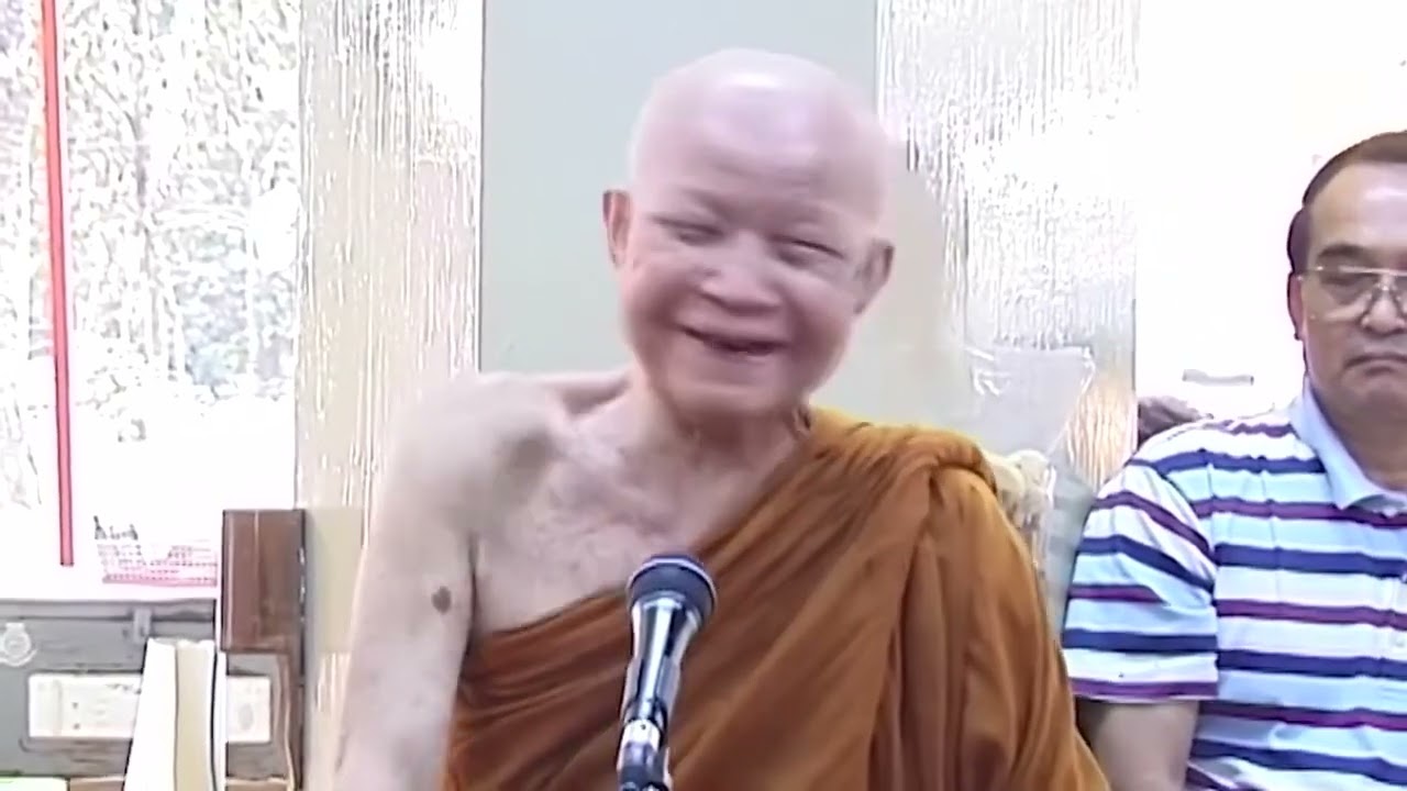 หลวงตามหาบัว  หลวงปู่คำดี ปภาโส จุดธูปอารธนา แก้ปัญหาธรรมขั้นสูง