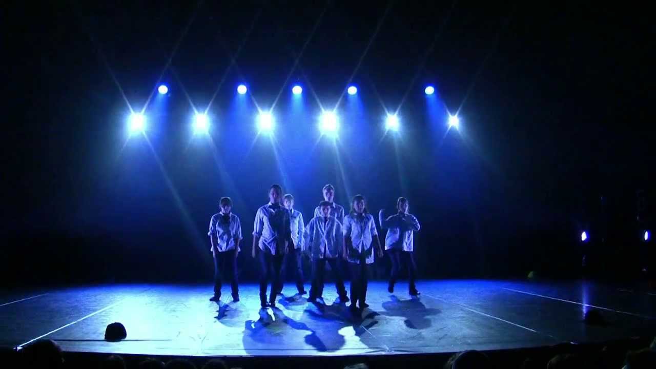 ECOLE DE DANSE HIP HOP CELI'ART   Chorégraphie Les Choristes   Chorégraphe Clounix
