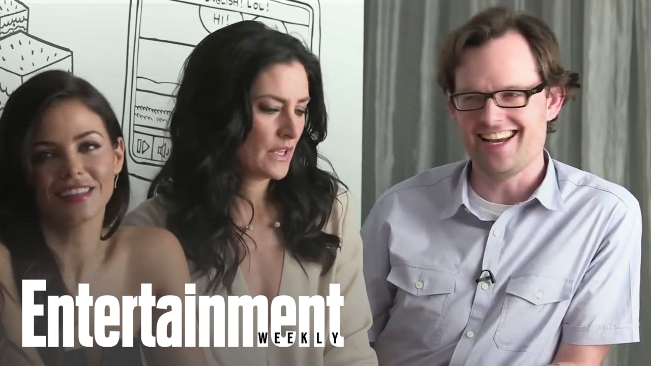 The 'Witches Of East End' Share Some Sisterly Love | Entertainment Weekly