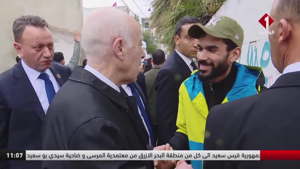 زيارة رئيس الجمهورية قيس سعيد الى كل من منطقة البحر الازرق من معتمدية المرسى و ضاحية سيدي بو سعيد