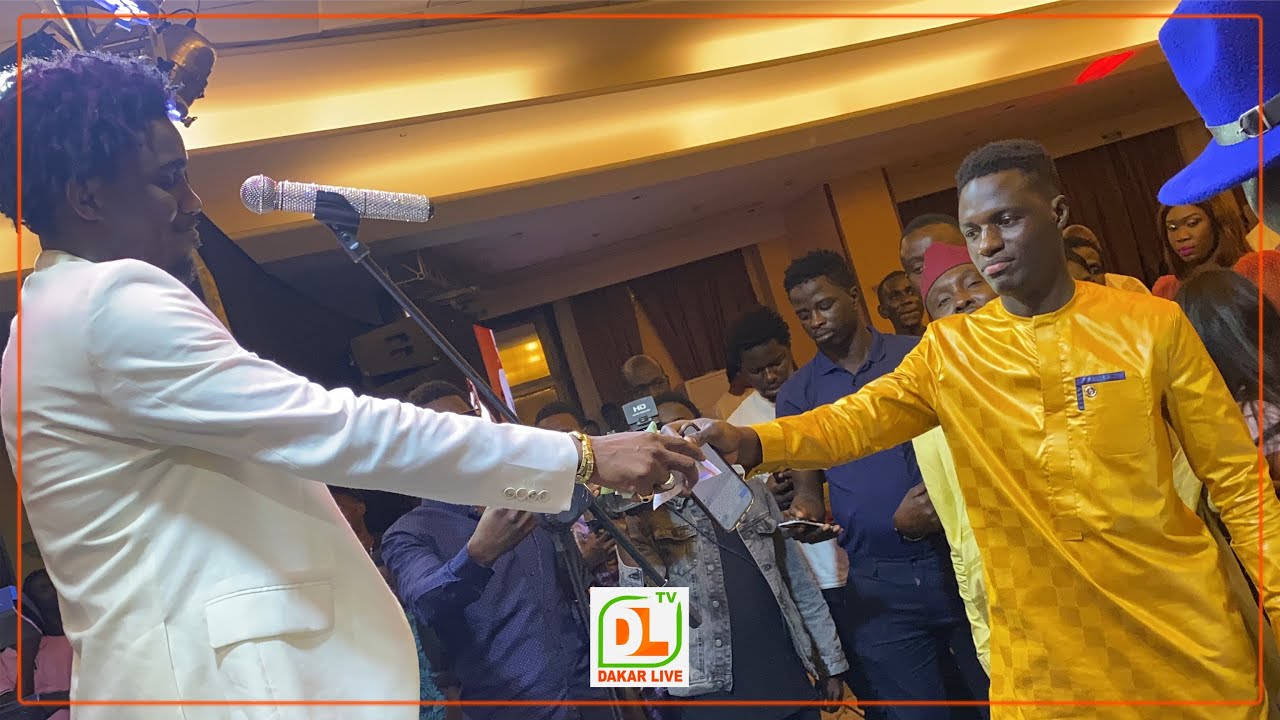 Le jaakarlo incontournable de wally seck et le patron de 6point9 au king fadh papace