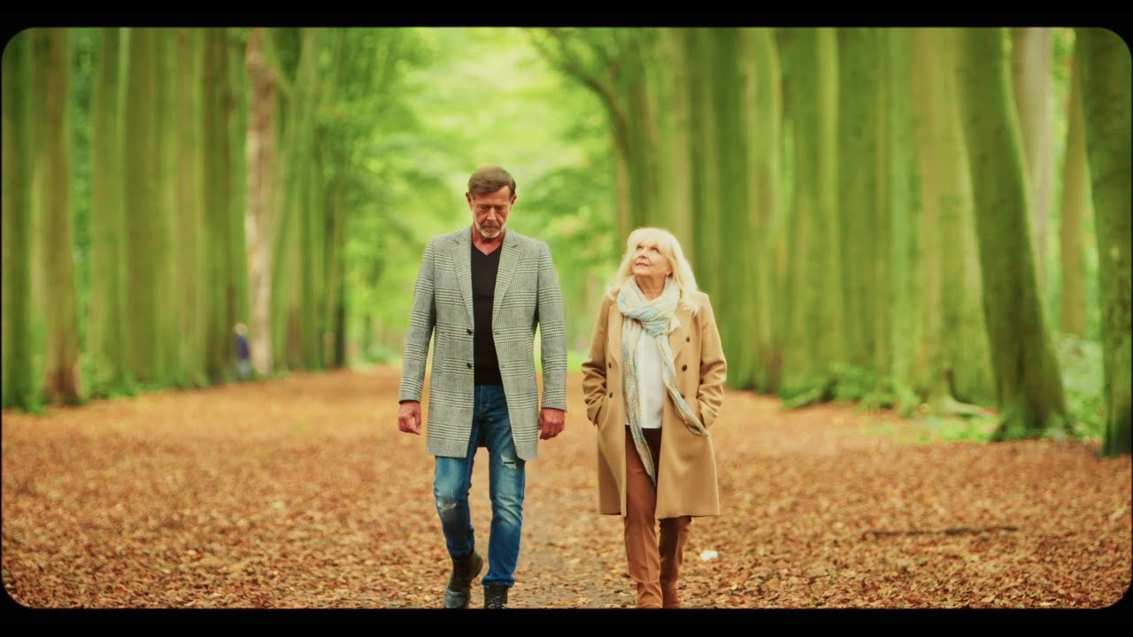 Mieke & Bandit - Even uit elkaar