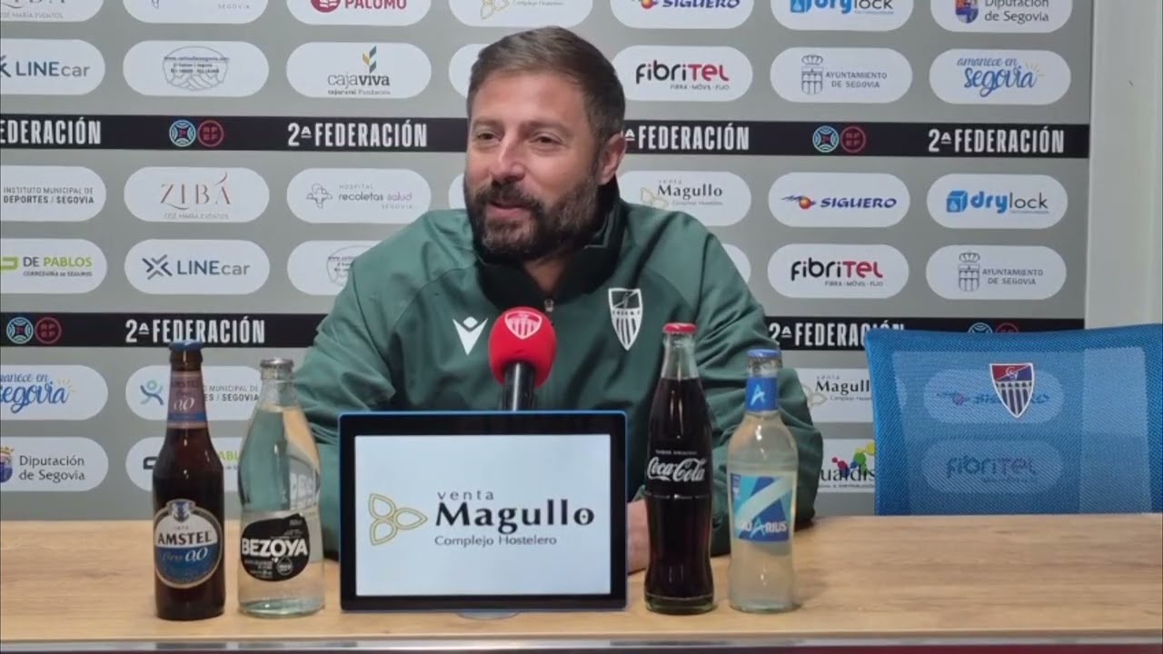 Rueda de prensa de Joaquín Gómez previa al partido de la Gimnástica Segoviana frente a la Sarriana