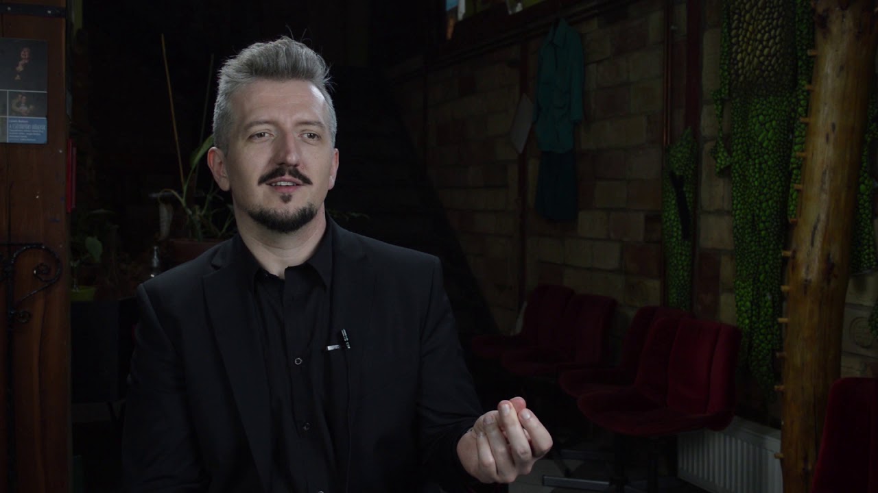 Székely Csaba: Öröm és boldogság - az íróval beszélgettünk a Spirit Színház új előadásáról