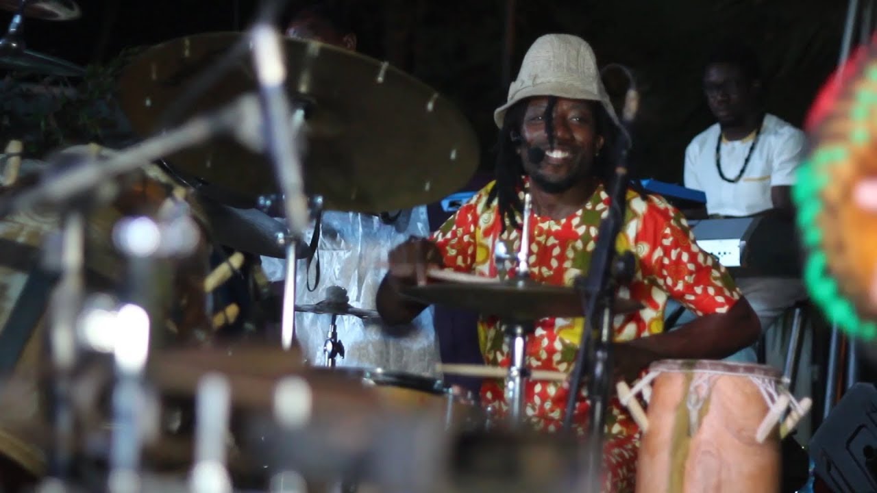 Paa Kow - Denkyira Asafo (Live at +233 Jazz)