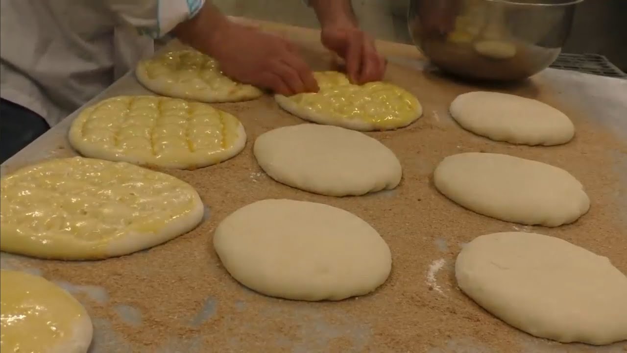 Ramazan Sofralarınız İçin Kolay ve Lezzetli Ramazan Pidesi Tarifi