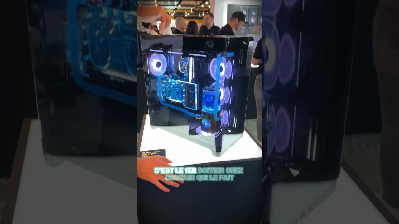 Voil&agrave; le 1er boitier avec vitre incurv&eacute;e d'un seul bloc : le Corsair Frame 4500X ! 💙