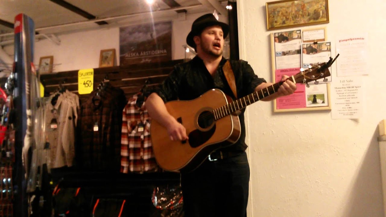Tobias Larsson