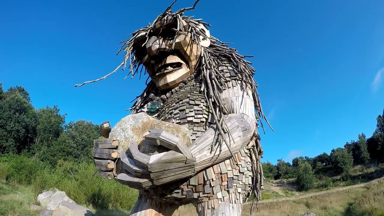 Trollsuche - Nr.6 - Troll Elles Helle (Thomas Dambo)