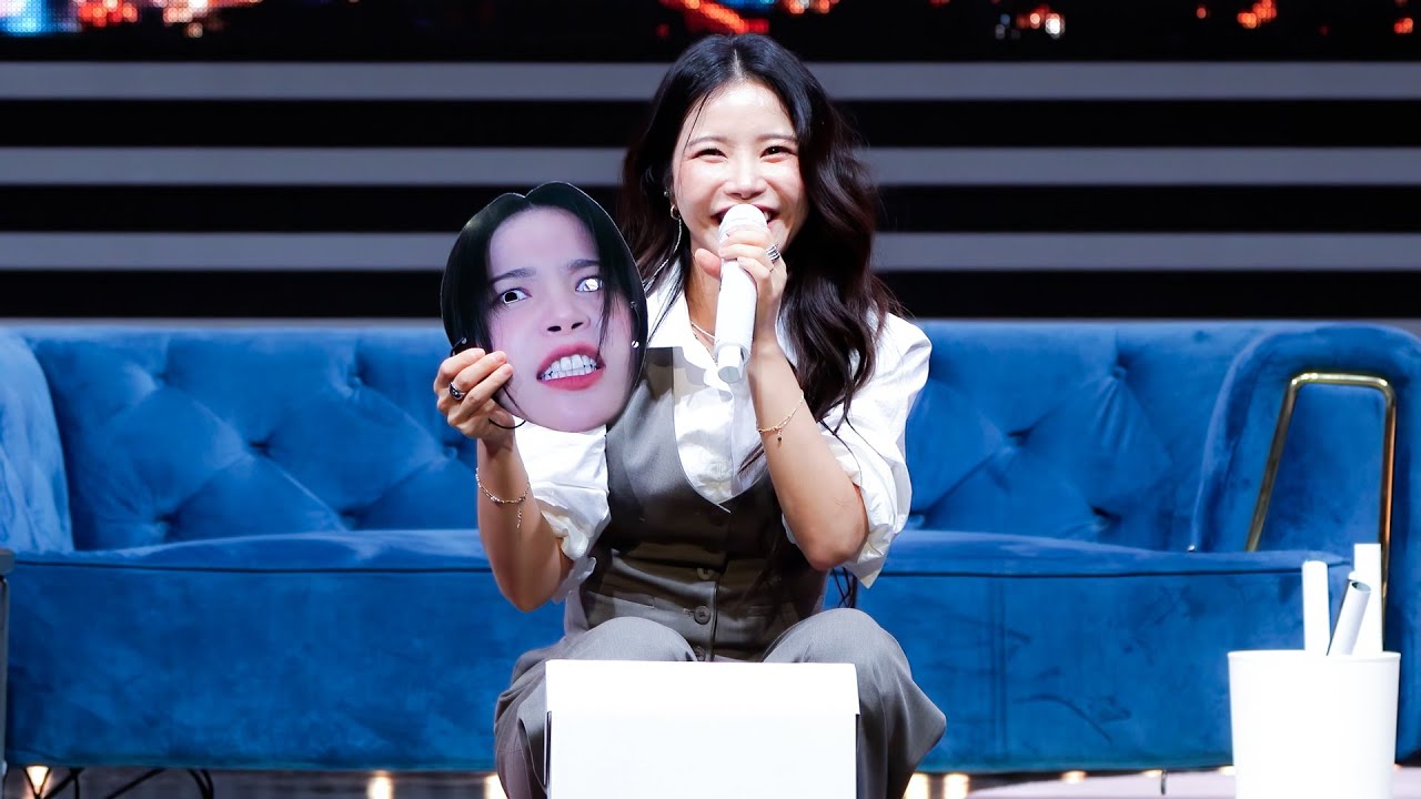 241117 솔라 토크콘서트 2부 - 코너 '주제파악', 상상허락권 직캠 (MAMAMOO SOLAR FANCAM)