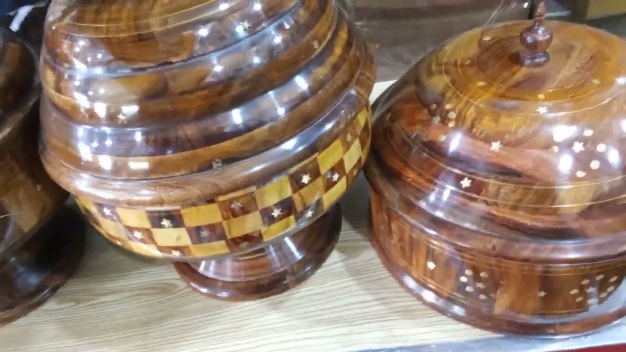 Handicraft wooden work #supportme #furniture #unfrez #foryou #woodenalmari #fypシ゚viral 