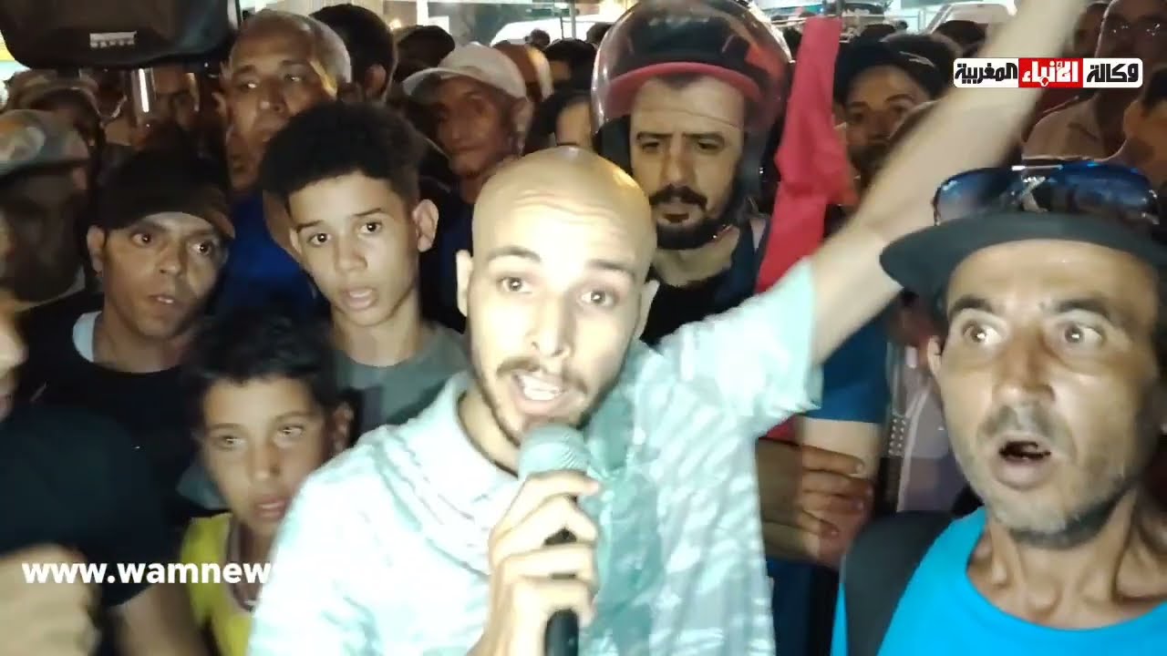ساكنة دوار أبيه يوجهون  رسائــل و شعارات قويــة للسلطات