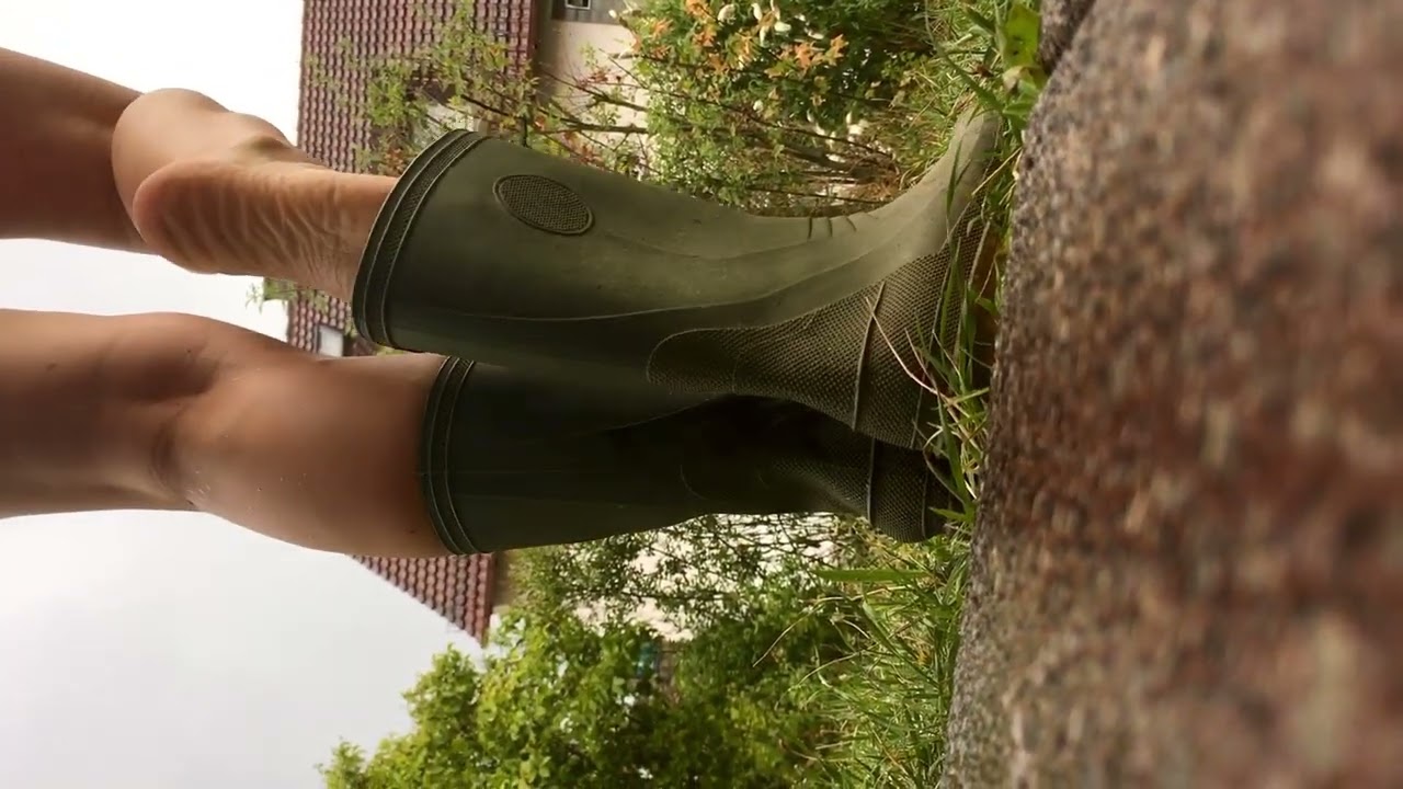Gummistiefel 🌸 Sch&ouml;ne F&uuml;&szlig;e 🌸 Fu&szlig;model Deutschland @AnnabellAndersDE