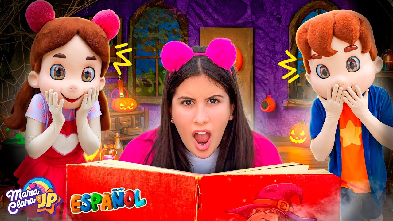¡Maria Clara y JP leen Historias de miedo sobre la bruja malvada! 😱📖