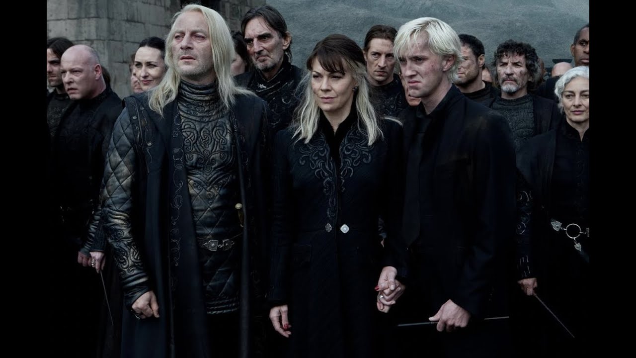 哈利波特未播片段-马尔福将魔杖丢给了哈利