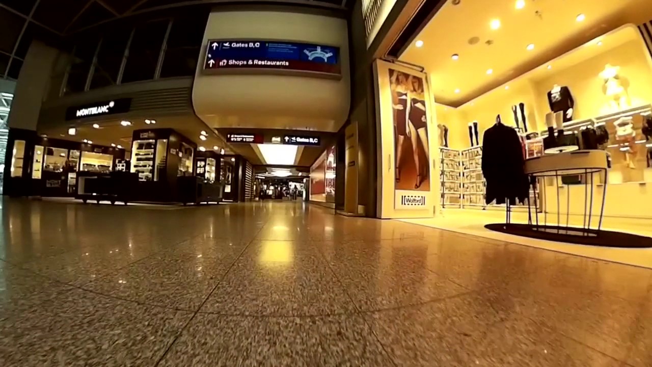 Düsseldorf Airport - Fahrt durch den Düsseldorfer Flughafen