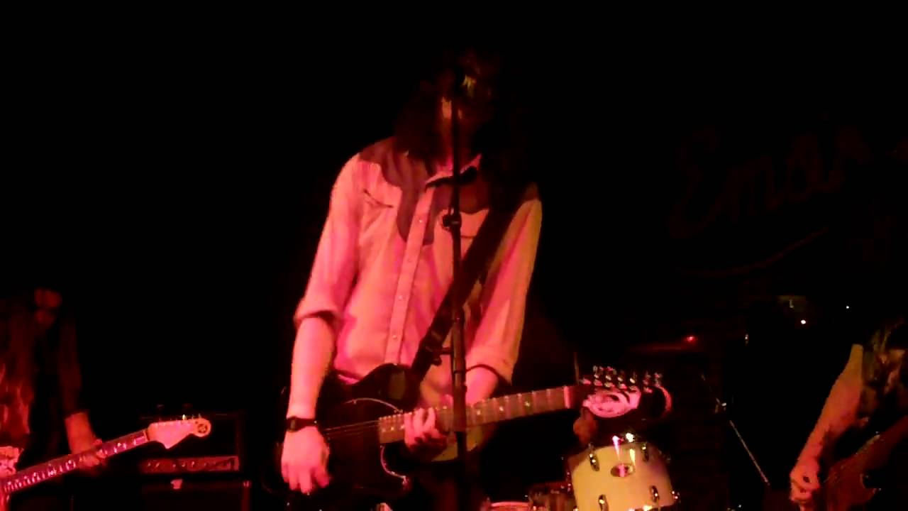 Violent Soho performing God cover song: 