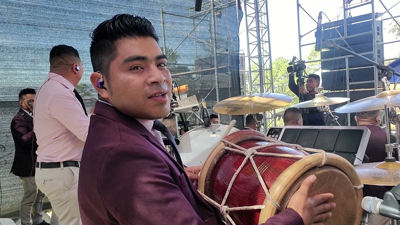 Con Mi Tamborita  