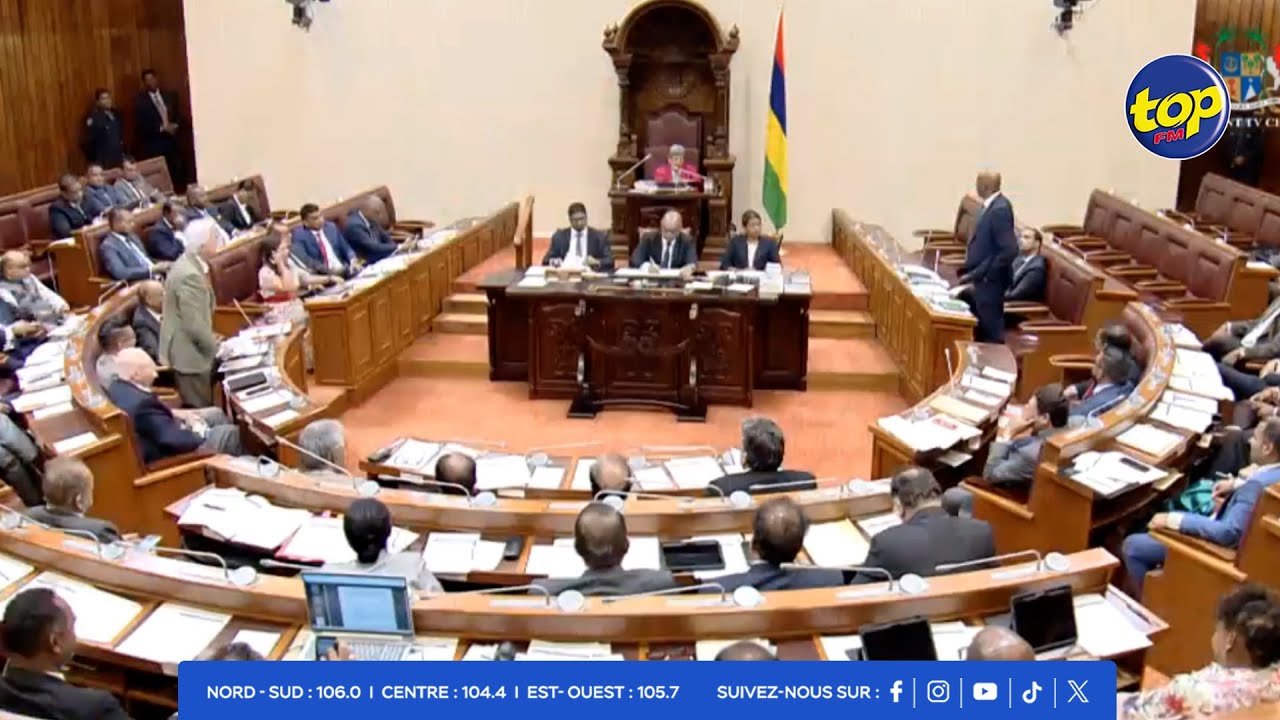 Parlement : Clash entre Joe Lesjongard et Paul Bérenger, le Deputy Prime Minister