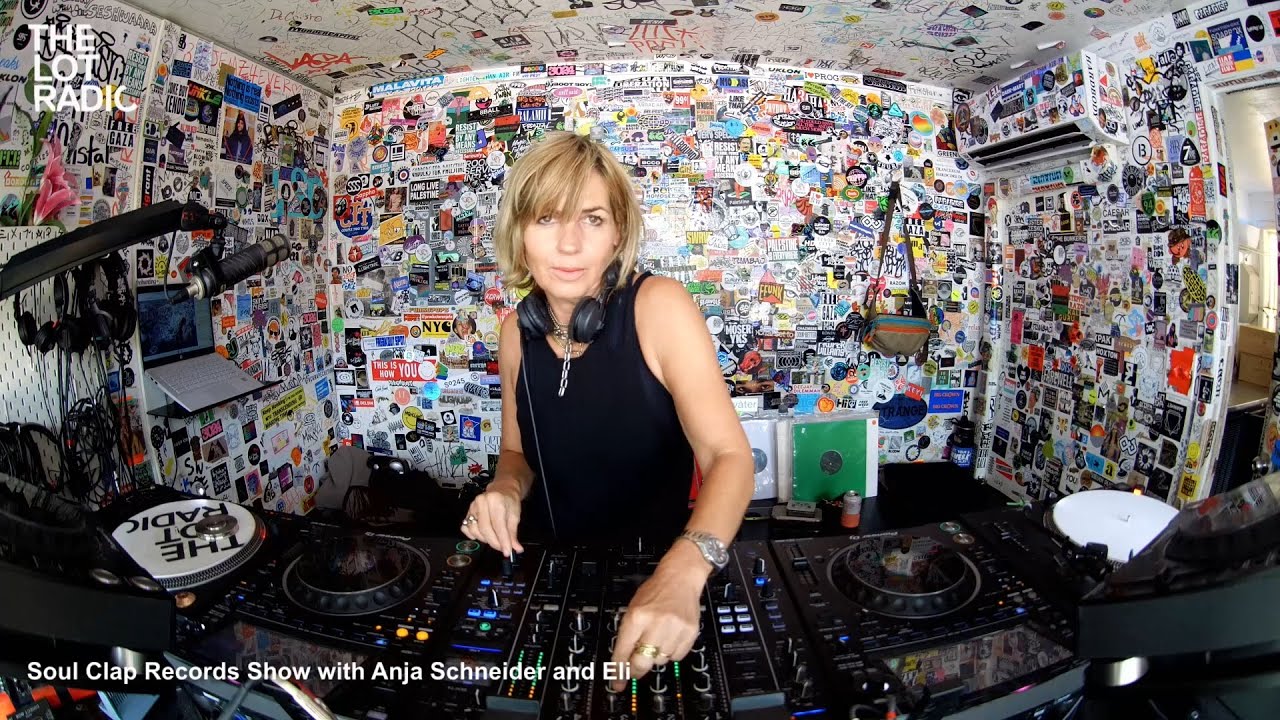 Club Room 382 with Anja Schneider live @TheLotRadio