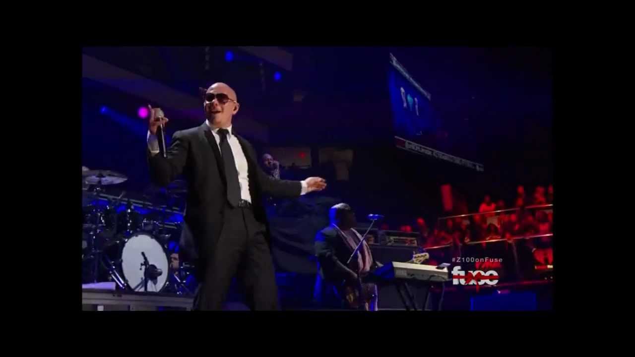 Pitbull - Rain Over Me / International Love (live)