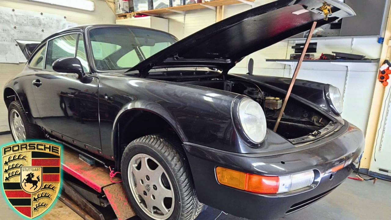 Porsche 911 w rozsypce, testuję skrzynię i sprawdzam ciśnienie oleju.