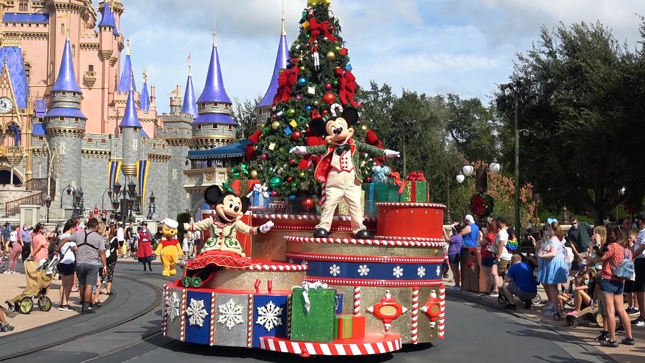 Mickey&rsquo;s Holiday Cavalcade at Magic Kingdom - Walt Disney World Holidays 2020 - Multi-Angle