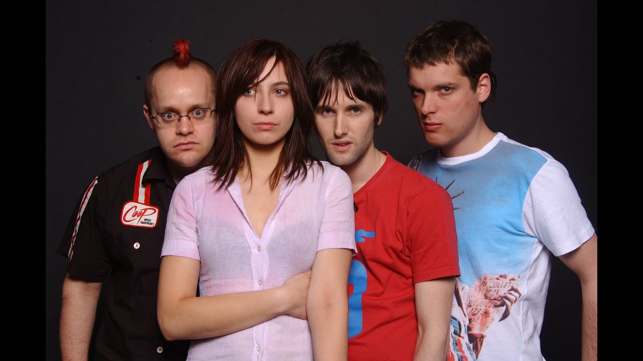 Ash - Burn Baby Burn (Live At Reading 2004) (Remastered)