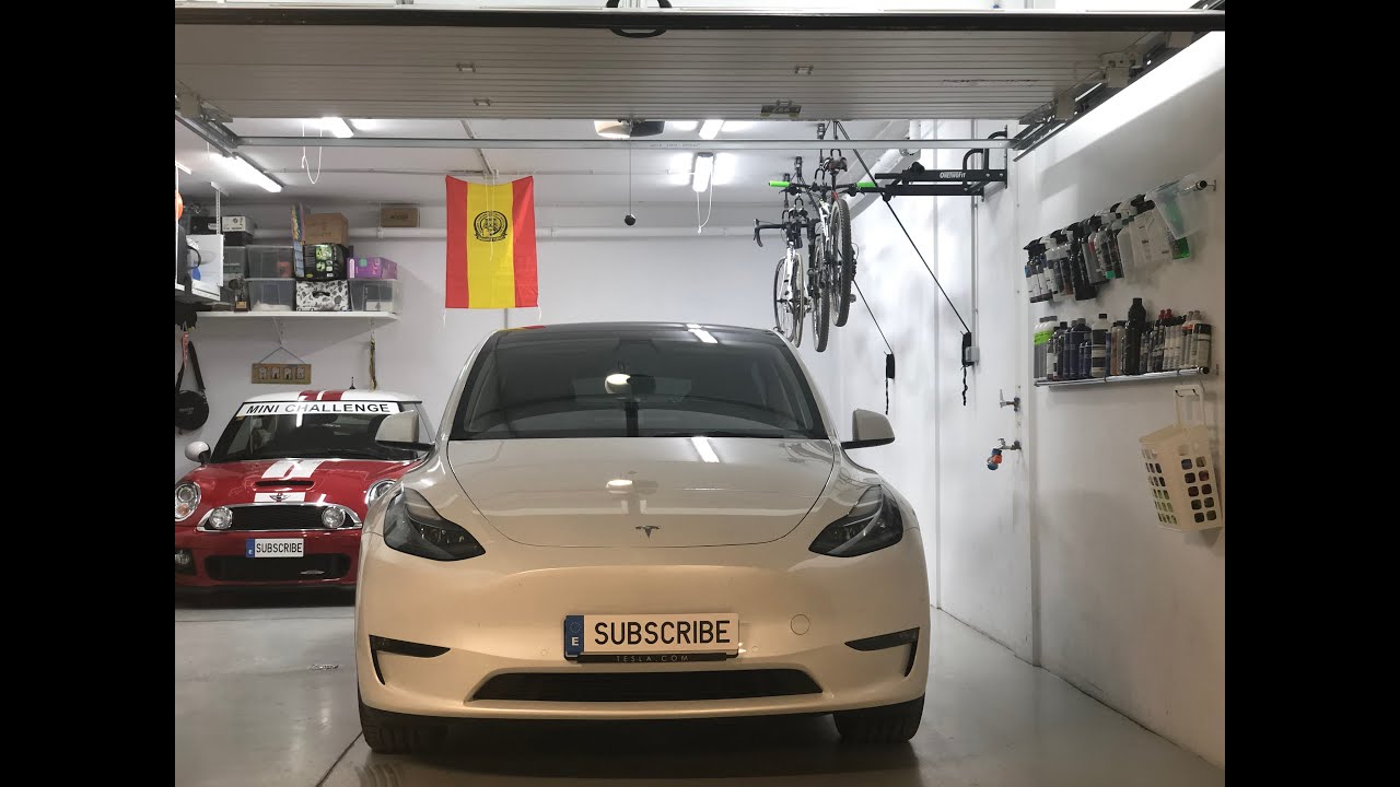 Tesla Model Y Wash, polish & ceramic coating.