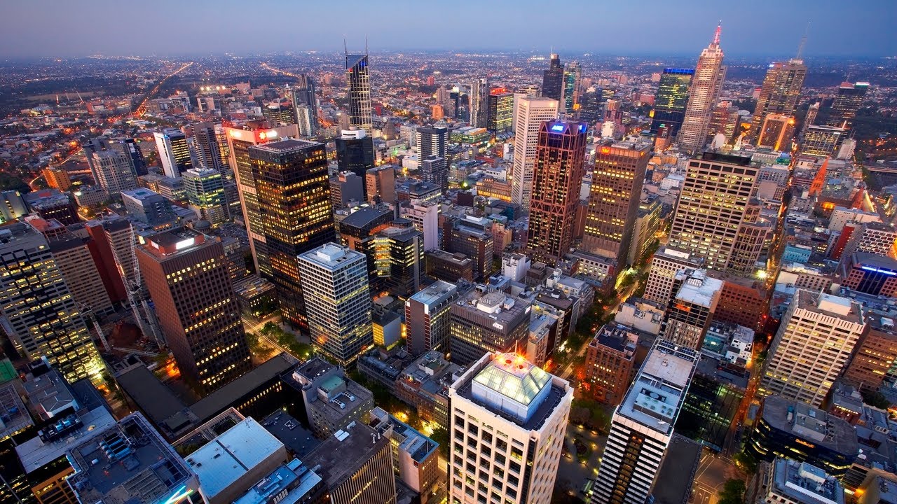 Retail sector has experienced an &lsquo;uneven&rsquo; recovery with travel and CBDs struggling