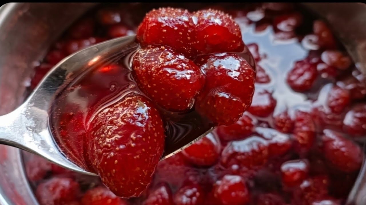 🔴 BU YÖNTEMİ ÇOK AZ KİŞİ BİLİYOR‼️ASLA DAĞILMAYAN PARLAK VE TAM KIVAMINDA ÇİLEK REÇELİ TARİFİ💯👌