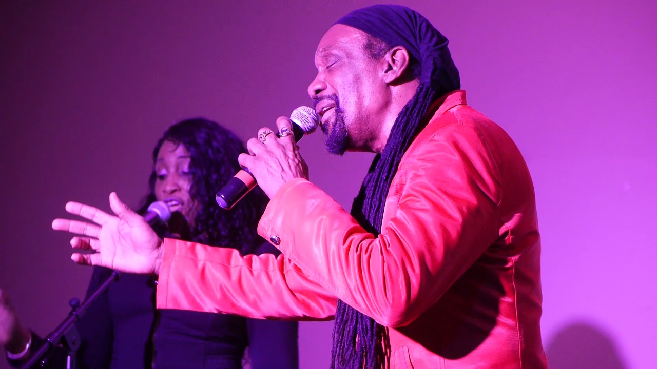 Glen Washington - Strangers In The Night Medley - Live In Toronto 2016