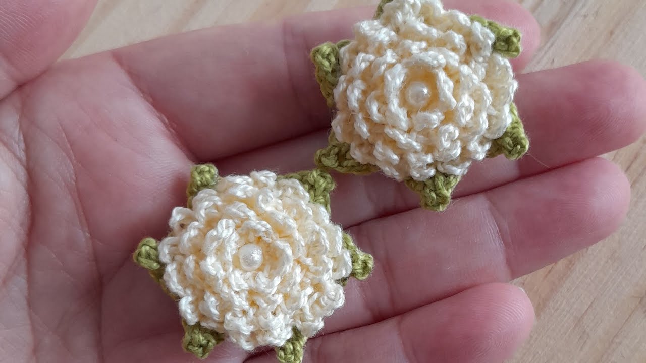 Brinco Rosinha de crochê