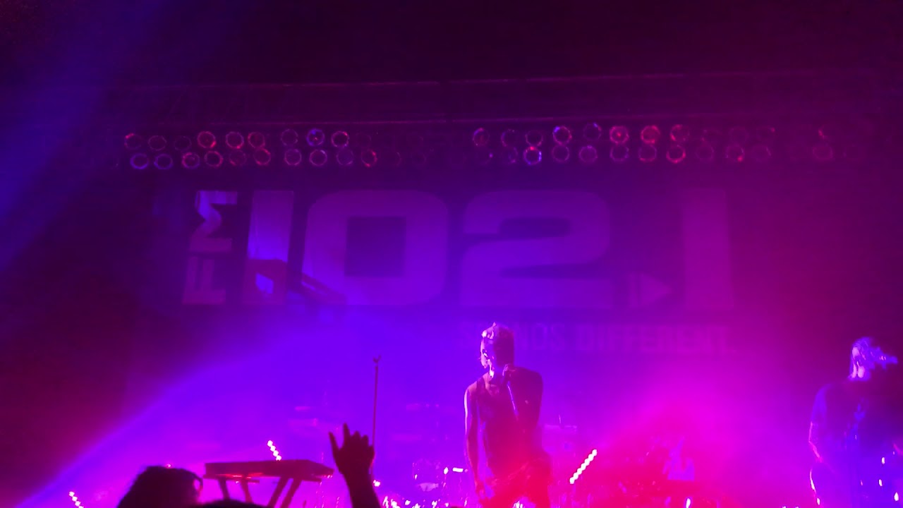 Walk The Moon - Kamikaze live at the Rave/Eagles