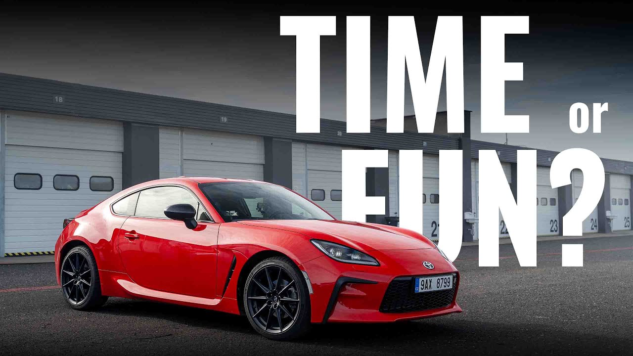 Toyota GR86 – what's more fun Time Attack or Drift?!