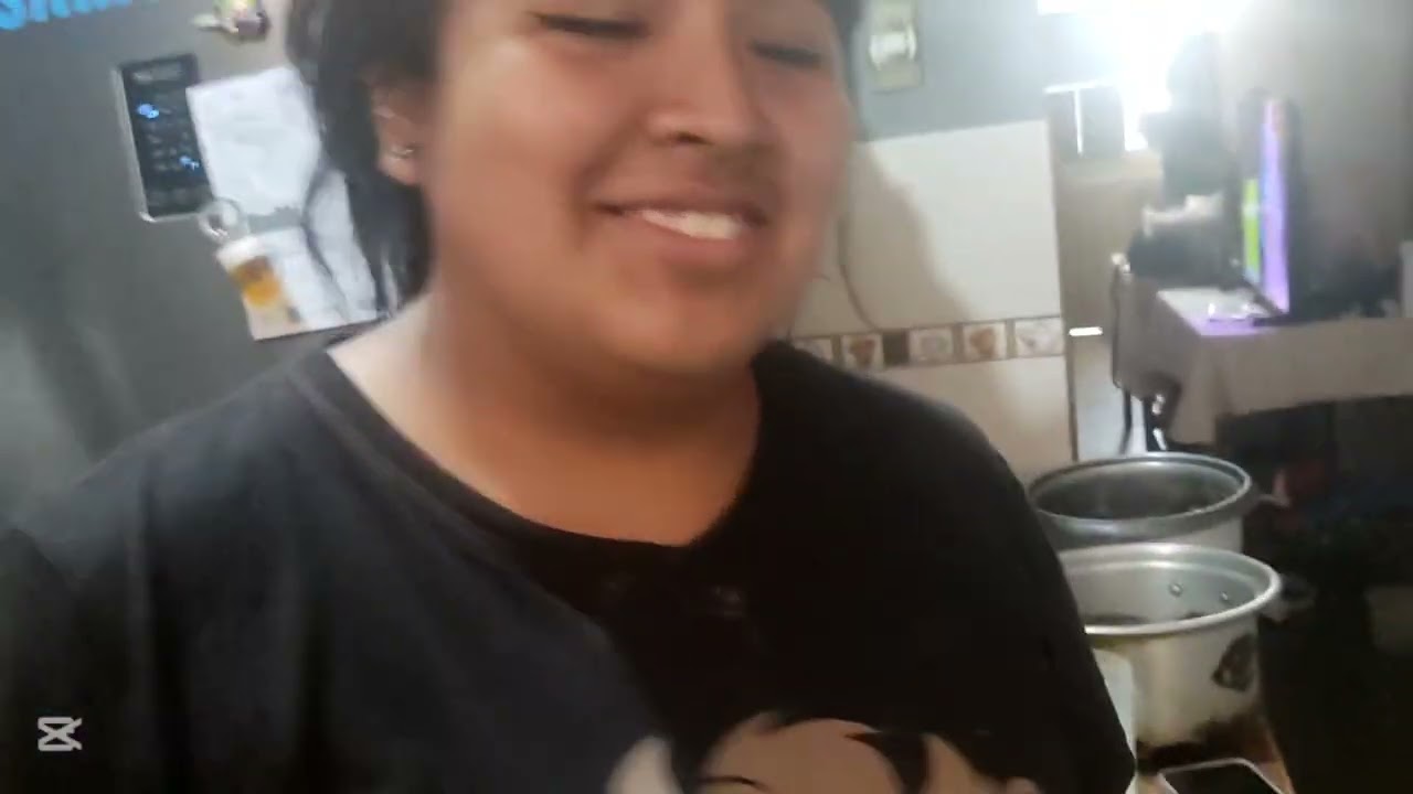 COCINANDO TALLARINES DE POLLO PARA KATTY
