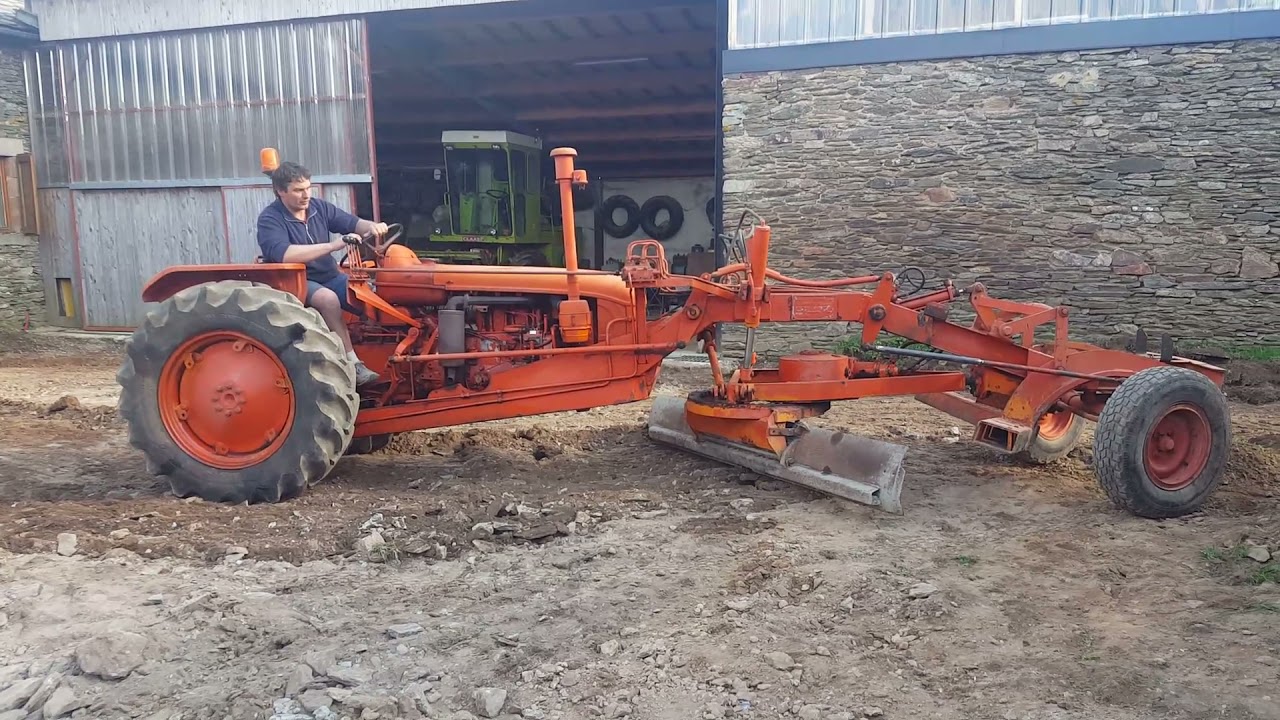 Renault D35 niveleuse