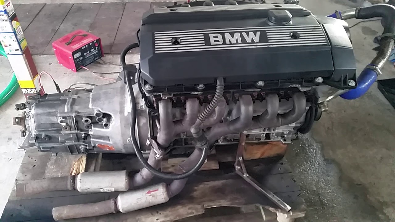 BMW M52B28