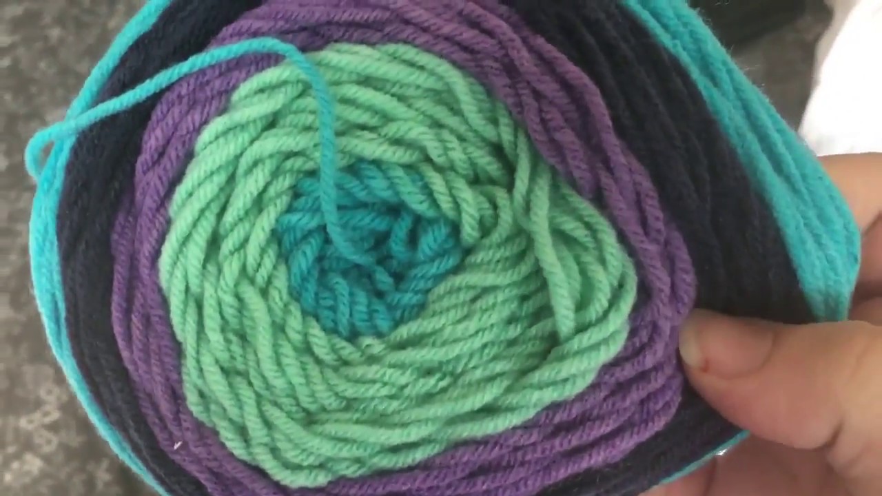 Yarn Review: Yarn Bee Sugarwheel