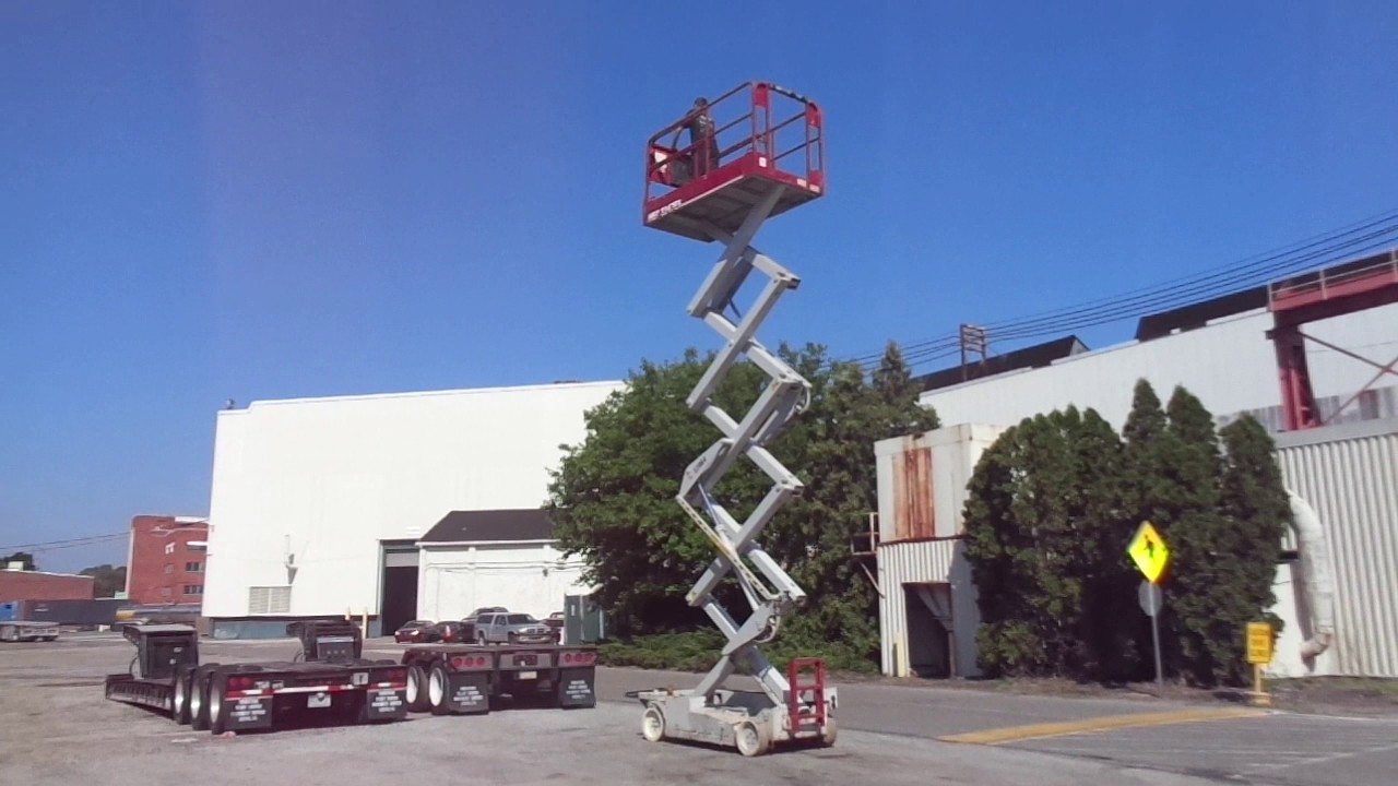 MEC 3247ES Scissor Lift - 32ft Lift Height