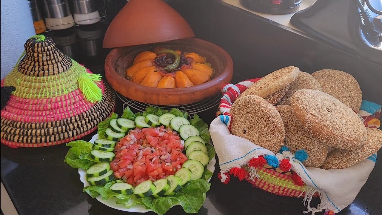 باش جيك مرقة 😋طاجين بالدجاج  والبطاطس حلوة معلكة مع خبز الدار بدون دقيق أبيض