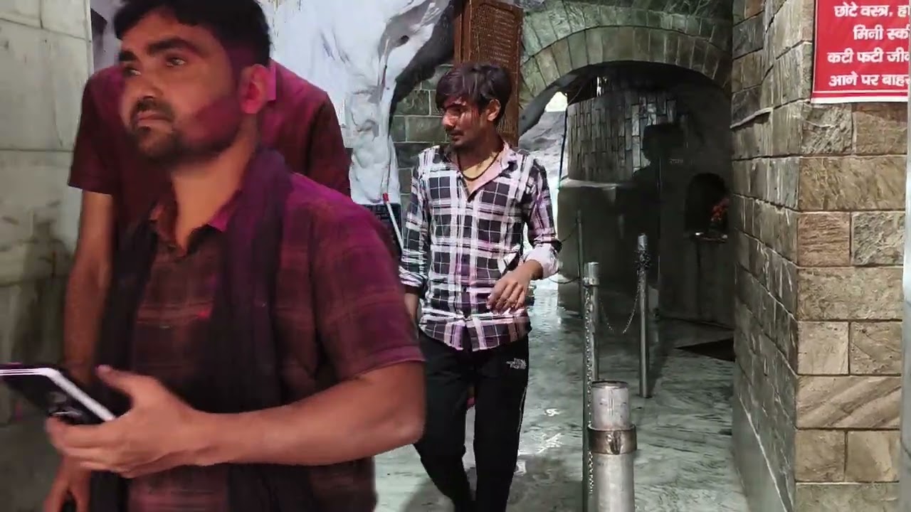 #उत्तराखंड देहरादून में एक विशेष मंदिरहै जिसका नाम टपकेश्वर महादेव मंदिर सेवादल मैं है जिसका रहस्य 😯