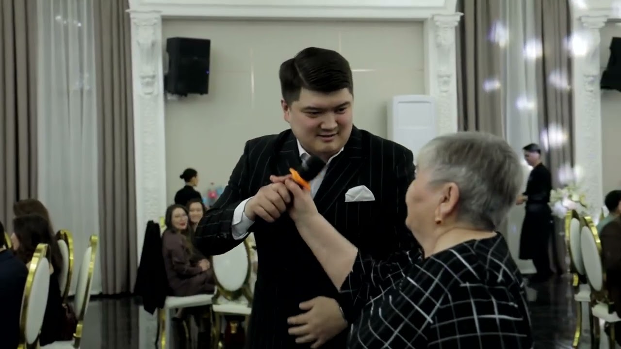 Келіннің бастығын тойдың үстінде сүйіп алды💋😱😳 Әйелі мн Халық ШОК🤦🏻‍♂️😱 Мейрбек Байшагиров #втренде 