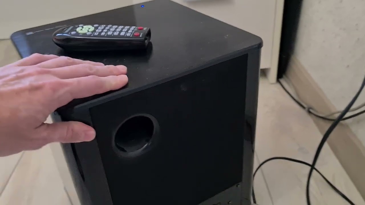 Саундбар Samsung HW-F750/RU