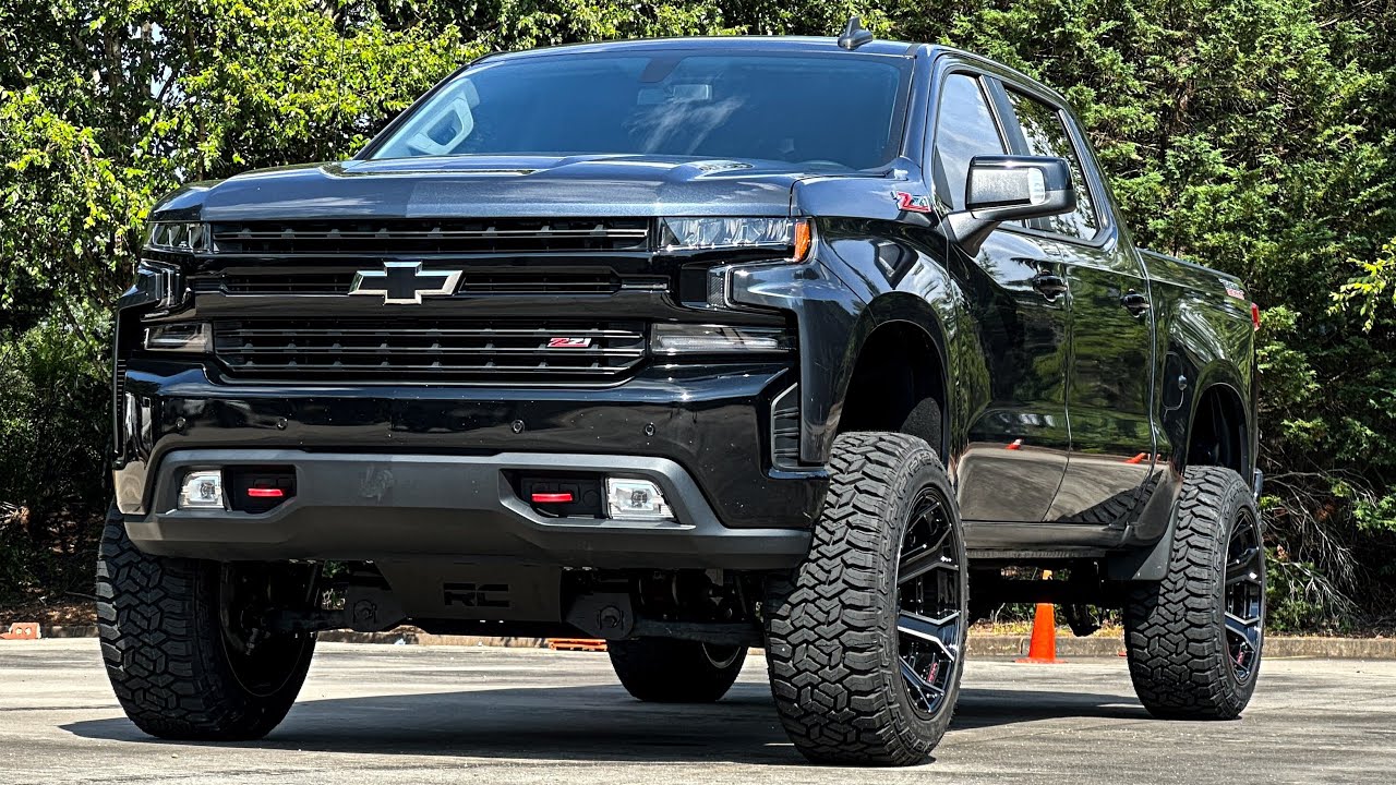 2021 Chevy 1500 Trail Boss | 4” RC V2 Coilover lift kit, 35” Fury RT tires, 22x12 4Play 4P70 wheels