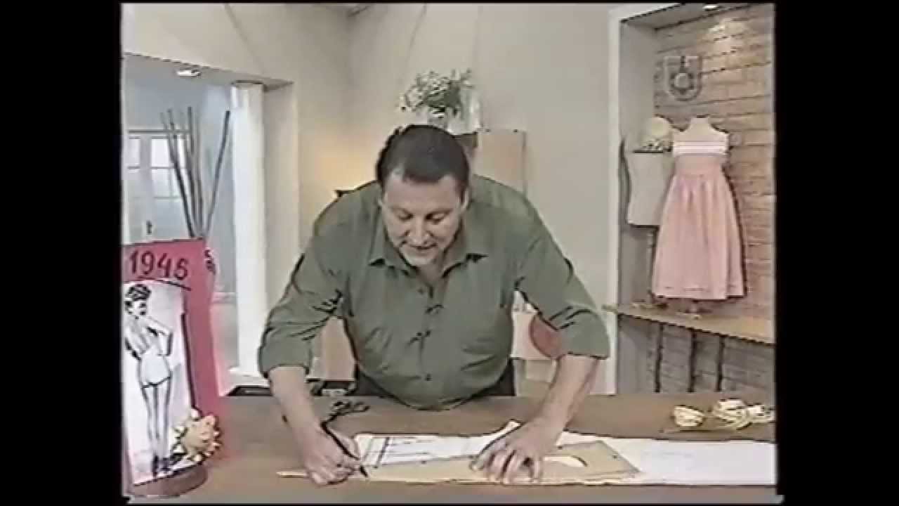 Puntos y Puntadas 52. Pantalón ajustado, resalta la cola. Moldería. Hermanegildo Zampar.
