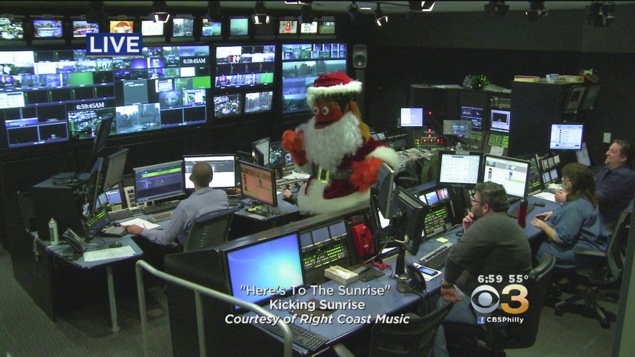 Gritty Closes CBS3 Eyewitness News Mornings