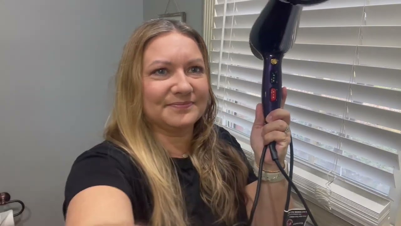 Testing out this Salon Quality Hair Dryer