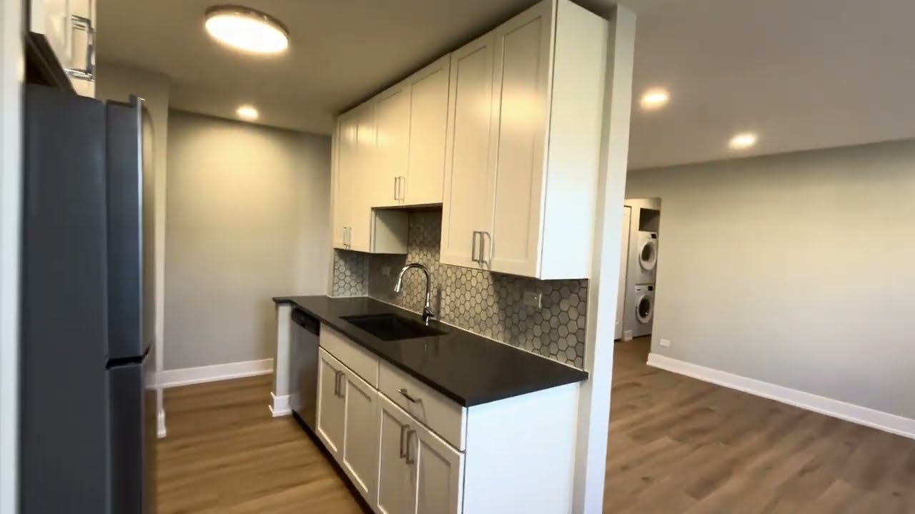 530 W Aldine #512  |  Newly-Rehabbed 1-Bedroom Apartment in Lakeview